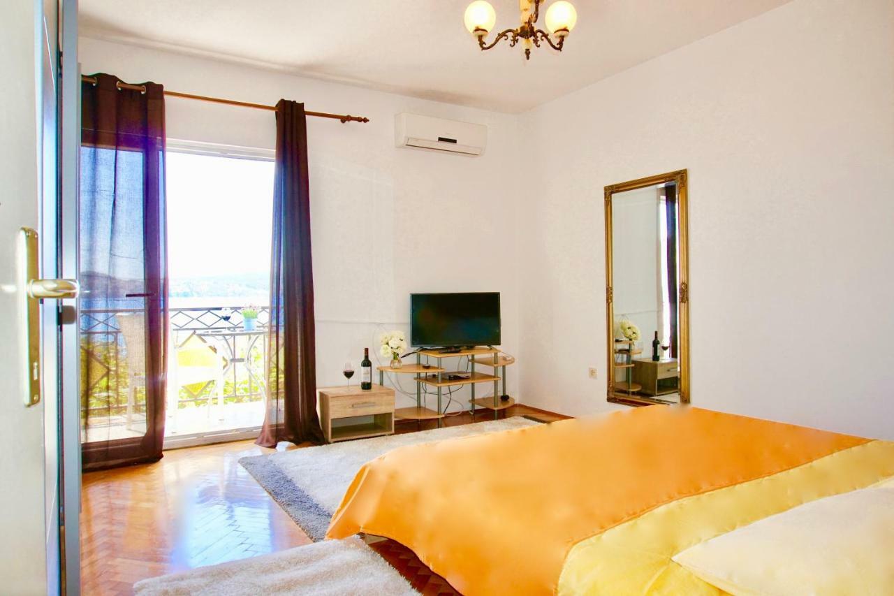 Apartments Burano Трогир Екстериор снимка