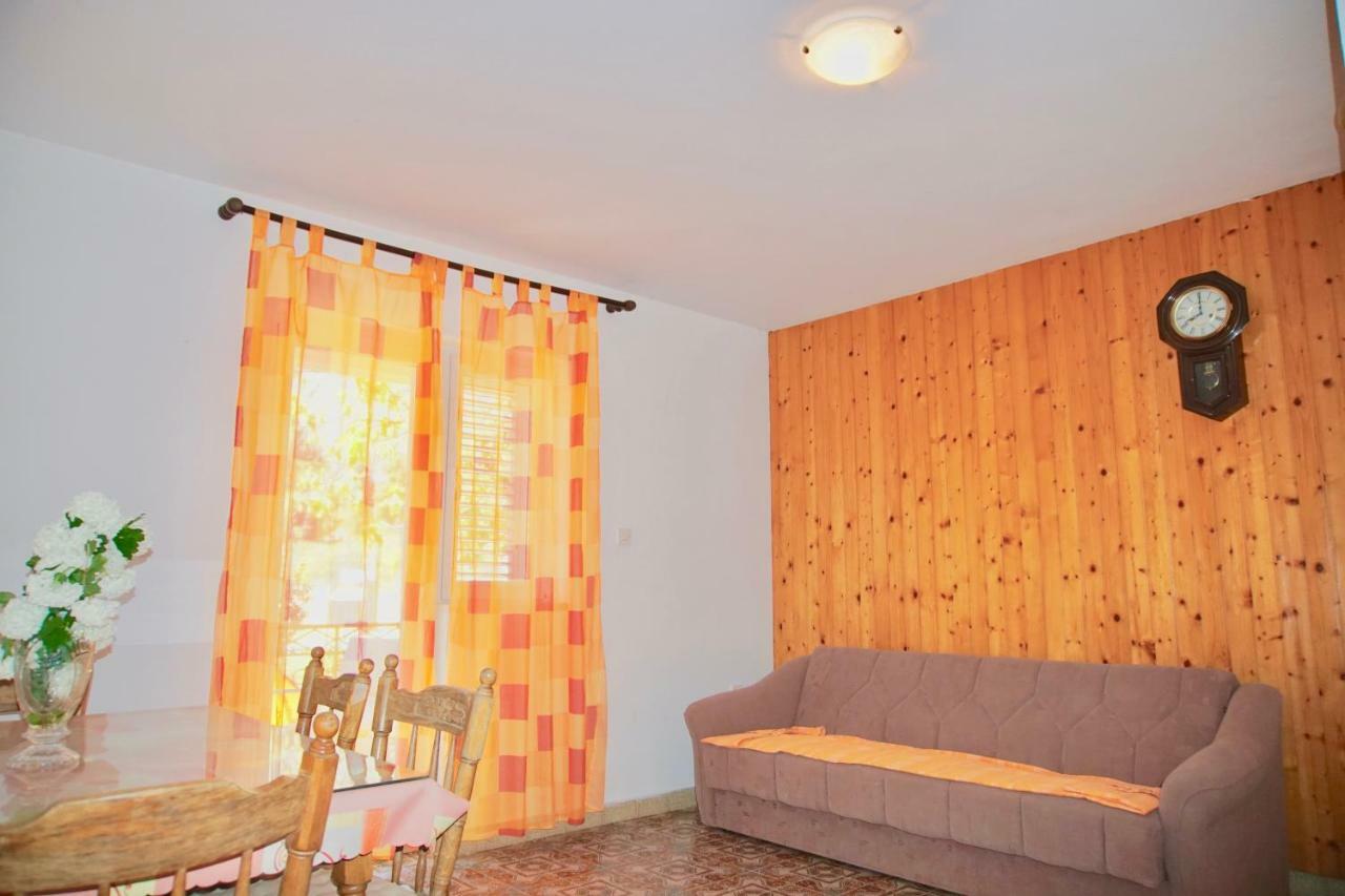 Apartments Burano Трогир Екстериор снимка